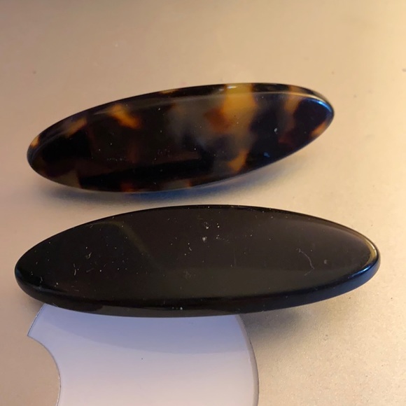 Barrettes - Picture 1 of 3